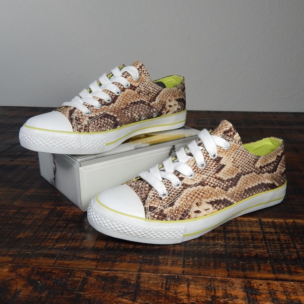 Beverly Feldman Snake Print Low-Top Sneakers - Picture 4 of 7